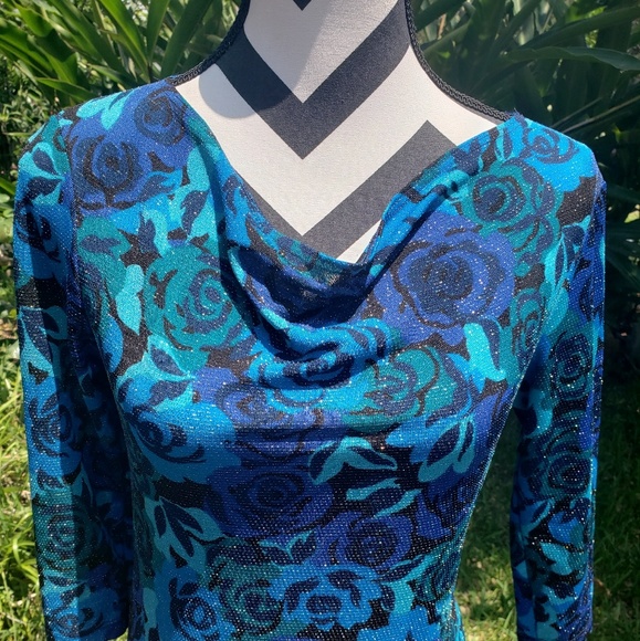 Dress - Picture 4 of 5